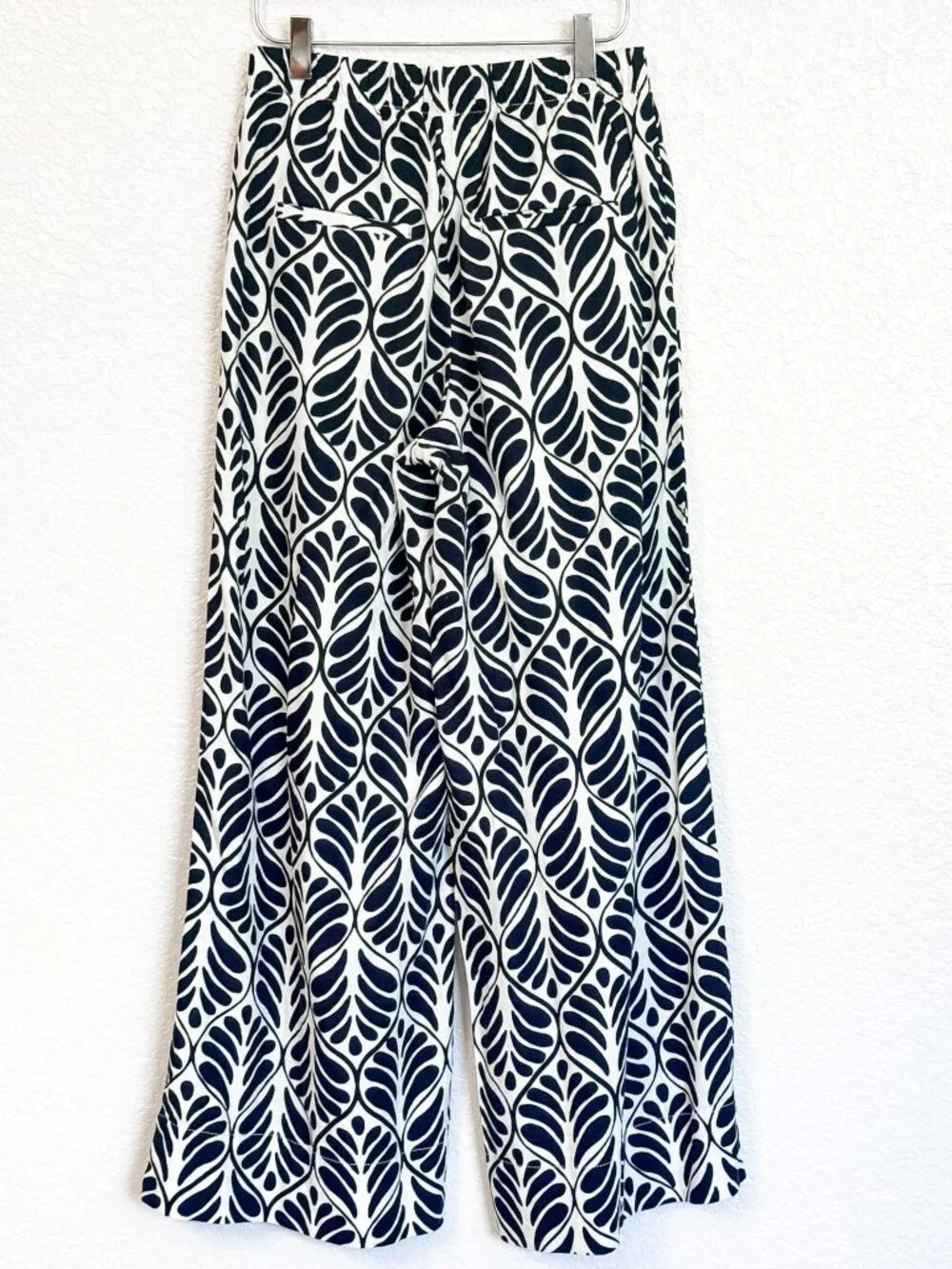 H&M Graphic Leaf Wide Leg Pants Women’s XS Black/White Linen-Blend Monochrome
